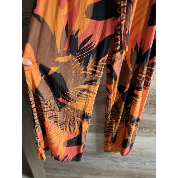 dRA Anthropologie floral Wide Leg Belted Pants resort vacation Size Medium - Picture 7 of 10